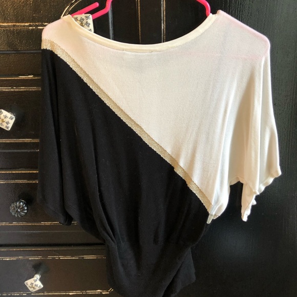 Sweater - Picture 3 of 3